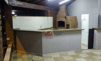 Imagem 2: Sobrado com 4 dormitórios para alugar por R$ 3.300/mês - Alto Ipiranga - Mogi das Cruzes/S