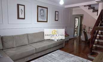 Imagem: Lindo Sobrado no Bosque dos Eucaliptos