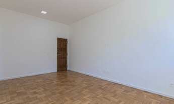 Imagem 3: Laranjeiras perto de tudo Três Quar