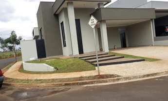 Imagem 2: Casa de esquina com 3 dormitórios no Condomínio Residencial Ilha Gracia