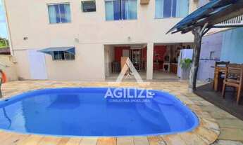 Imagem 3: Casa com 3 dormitórios para alugar por R$ 2.500,00/mês - Glória - Macaé/RJ