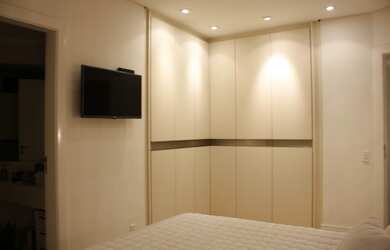 Imagem 2: Aclimação. Andar Alto. Excelente oportunidade. Rua arborizada . Lazer