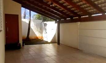 Imagem 5: Casa para Venda em Uberlândia, Jardim Colina, 3 dormitórios, 1 suíte, 3 banheiros, 2 vagas