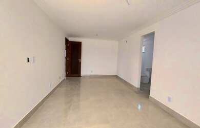 Imagem 2: Casa Duplex no Alphaville 393m² com Sauna e 05 Suítes MKT**23*TR90124