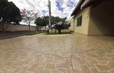 Imagem 5: Casa em condomínio, localizado em Paulínia com excelente acabamento, com amplo espaço para