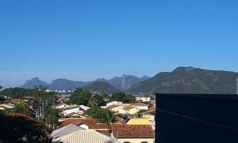 Imagem 4: Casa para venda possui 232 m² com 5 quartos em Piratininga - Niterói - RJ