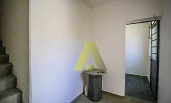 Imagem 4: Casa com 2 dormitórios para alugar, 120 m² por R$ 1.900,00/mês - Cachoeirinha - Belo Horiz