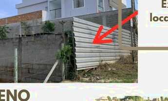 Imagem: Terreno de 300m², murado, terraplanado