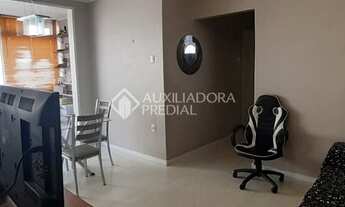 Imagem 2: Apartamento para venda com 70 metros quadrados com 2 quartos em Passo da Areia - Porto Ale