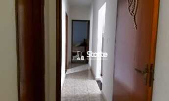 Imagem 3: Casa com 3 dormitórios à venda, 220 m² por R$ 422.000,00 - Presidente Roosevelt - Uberlând