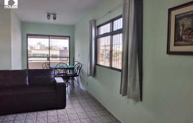 Imagem 2: Amplo apartamento com varanda na Praia do Morro