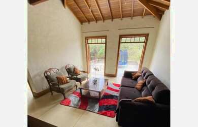 Imagem 6: Casa belíssima no Condomínio Colonial Village