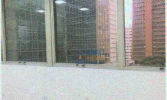 Imagem 6: Sala comercial reformada, com janelões!