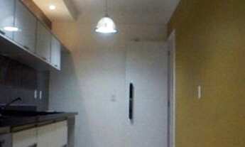 Imagem 4: Aconchegante apartamento em condomínio clube e excelente localização. Duas suítes e sala a