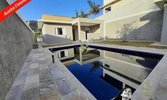 Imagem: Casa À Venda - Com Piscina e Área Gourmet