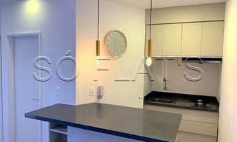 Imagem 3: Flat reformado com quarto, sala, cozinha e banheiro, 41m² com varanda em Moema. Sem burocr