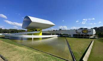 Imagem: Apartamento à uma quadra do Museu Oscar