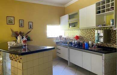 Imagem 6: Casa para venda tem 330 metros quadrados com 6 quartos em Novo Cohatrac - São José de Riba