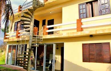 Imagem 7: CASA COM PISCINA A VENDA A 800 M DA PRAIA COM TERRENO DE 720 M²