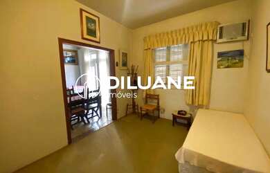 Imagem 6: 5 quartos, 1 banheiro social grande e lavabo, cozinha ampla com copa e dependência de empr