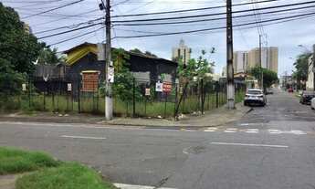 Imagem: Casa com Terreno Vizinho a Praça Argentina