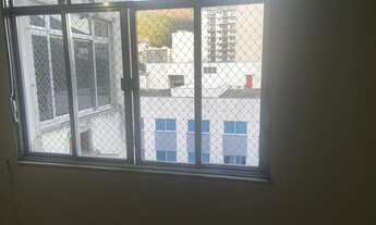 Imagem 3: Apartamento para venda possui 80 metros quadrados com 2 quartos em Botafogo - Rio de Janei