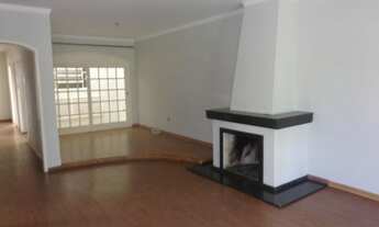 Imagem 3: Casa para Venda em Pelotas, Zona Norte, 4 dormitórios, 1 suíte, 4 banheiros, 3 vagas