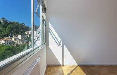 Imagem 6: Laranjeiras perto de tudo Três Quar