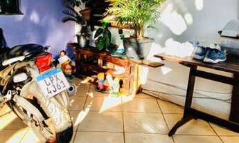 Imagem 5: Linda casa situada no Centro de Araruama, de frente para a Lagoa