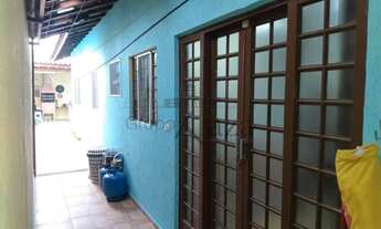 Imagem 5: Casa - Vila Machado - Jacareí - 2 Dormitórios - churrasqueira - 2 Vagas de Garagem