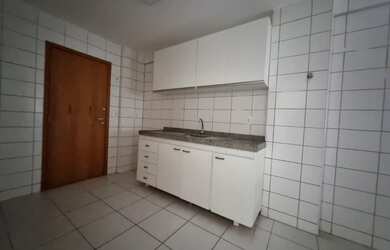 Imagem 5: Apartamento para aluguel possui 97 metros quadrados com 3 quartos em Jatiúca - Maceió - AL