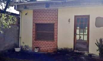 Imagem 1: Casa de Vila Sala Ampla 1 Quarto Área Serviço Quintal - Quintino Bocaiúva