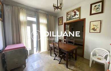 Imagem 7: 5 quartos, 1 banheiro social grande e lavabo, cozinha ampla com copa e dependência de empr