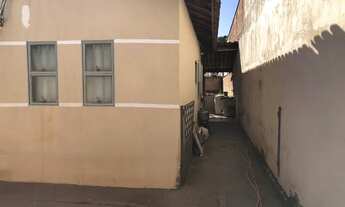 Imagem 2: Casa térrea a venda com 2 quartos em Jardim Universal - Araraquara - SP