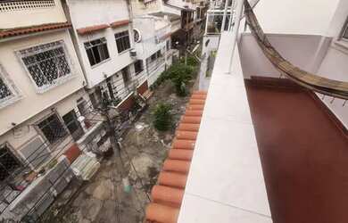 Imagem 3: APARTAMENTO TIPO CASA COM VARANDA E TERRAÇO