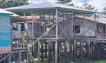 Imagem 3: Vendendo Essa Armação Localizada No Careiro Da Várzea