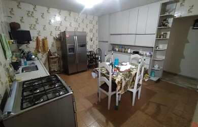 Imagem 4: Casa com 5 quartos, 4 vagas, 300m² no Bairro Alípio de Melo, BH