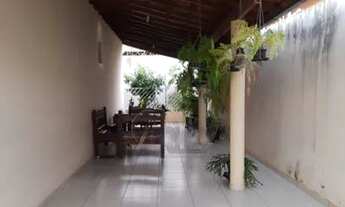 Imagem 3: Vendo uma ótima casa com 2 quartos sendo 1 suíte região próxima do shopping center