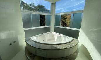 Imagem 7: Casa de condomínio no Belo Vale para venda. Possui 440 metros quadrados com 4 quartos