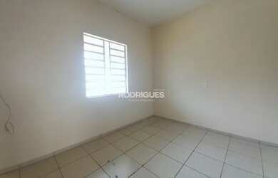 Imagem 5: PORTãO - Casa Padrão - Parque Netto