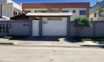 Imagem: Térreo, com diferenciais, em rua asfaltada