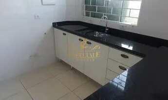 Imagem 2: CURITIBA - Casa Padrão - Guabirotuba