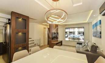 Imagem 4: Sobrado 3 dormitórios com móveis planejados em Condomínio Fechado no Guabirotuba