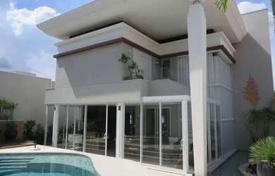 Imagem 6: Casa de condomínio sobrado para aluguel e venda tem 360 metros quadrados com 4 quartos