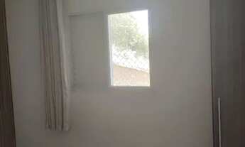 Imagem 3: Apartamento com sacada e móveis planejados para locação