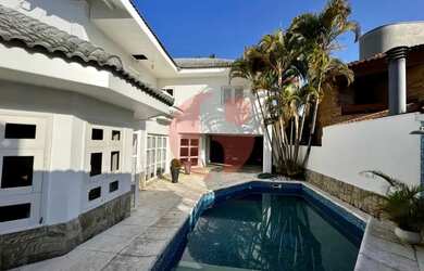 Imagem 2: Casa para venda com 4 quartos e 3 vagas de garagem com 445m² - Esplanada do Sol