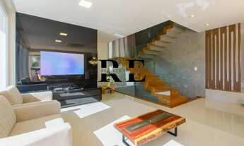 Imagem 5: Casa de Alto Padrão com 5 Suítes para Aluguel no João Paulo - Mobiliada, Vista e Exclusivi