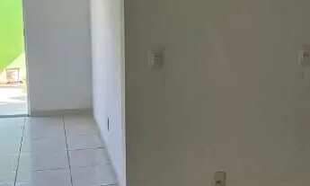 Imagem 3: Casa de 1 Quarto, Sala, Cozinha, Banheiro e Ótima Área ao lado da Mirandela