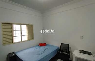 Imagem 6: Casa residencial disponível para venda no bairro Laranjeiras em Uberlândia - MG