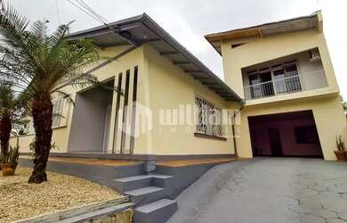 Imagem 2: CASA COM 5 DORMITÓRIOS NO CENTRO AO LADO COLÉGIO SÃO LUIS